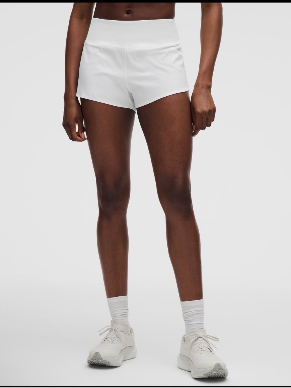 Lululemon speed up short 2.5 inch white - size 8